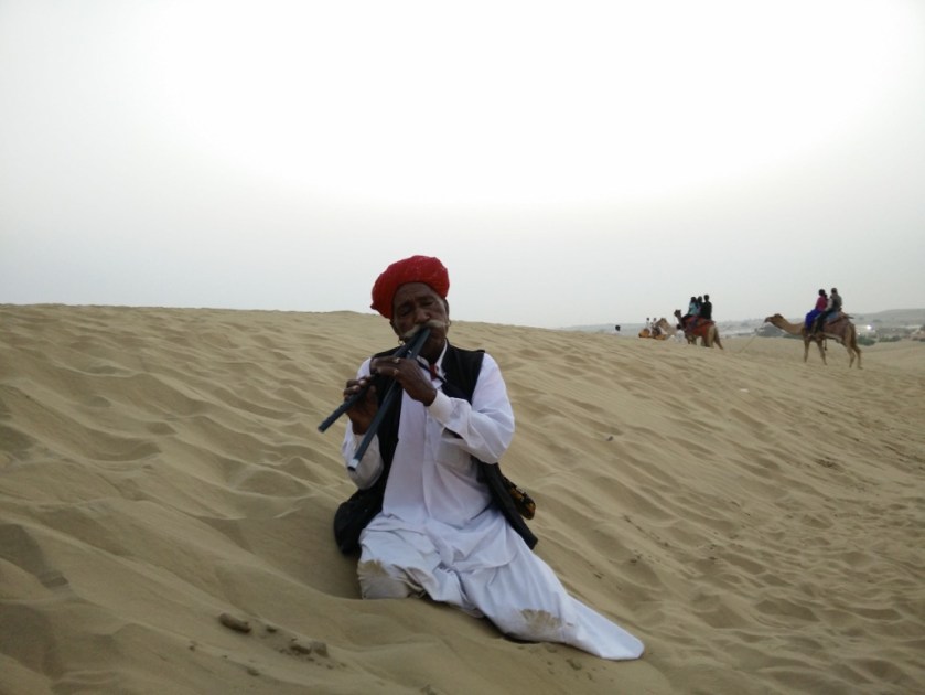 Soulful tunes at Sam sand dunes, Jaisalmer